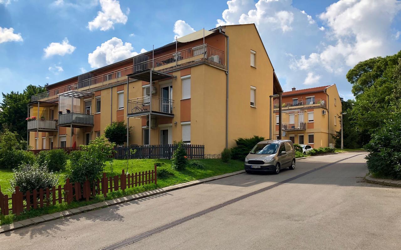 Luxory Home Печ Екстериор снимка