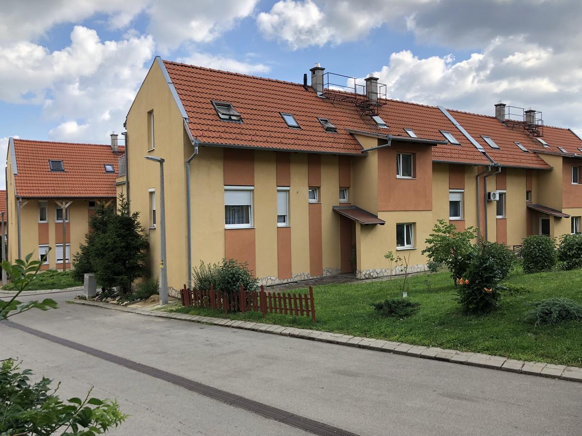 Luxory Home Печ Екстериор снимка